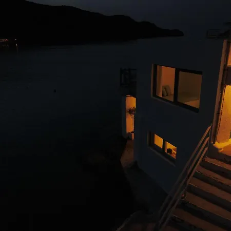 Thavma Milos 公寓 Firopotamos